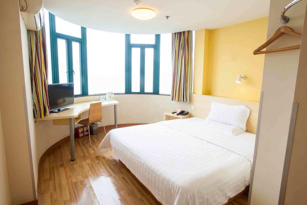 7Days Inn Chengdu Shuangliu Airport Taqiao Road Room photo